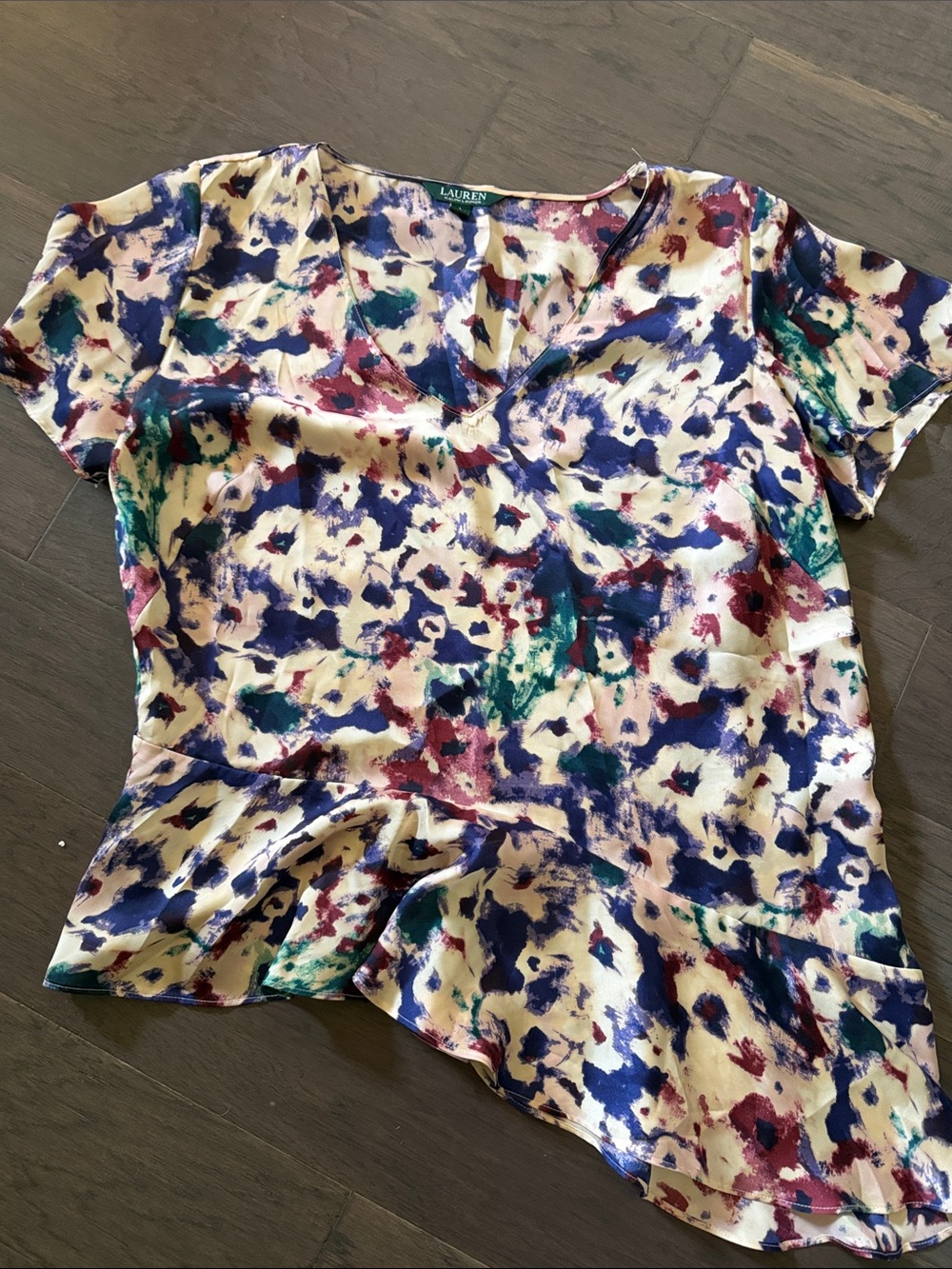 Lauren Ralph Lauren Cream Abstract Multi-Color V-Neck Ruffle Hem Top